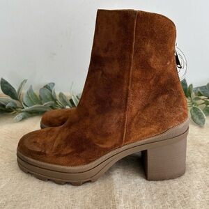 Janet Sport brown suede leather ankle boots women size 39 8.5 platform lug sole